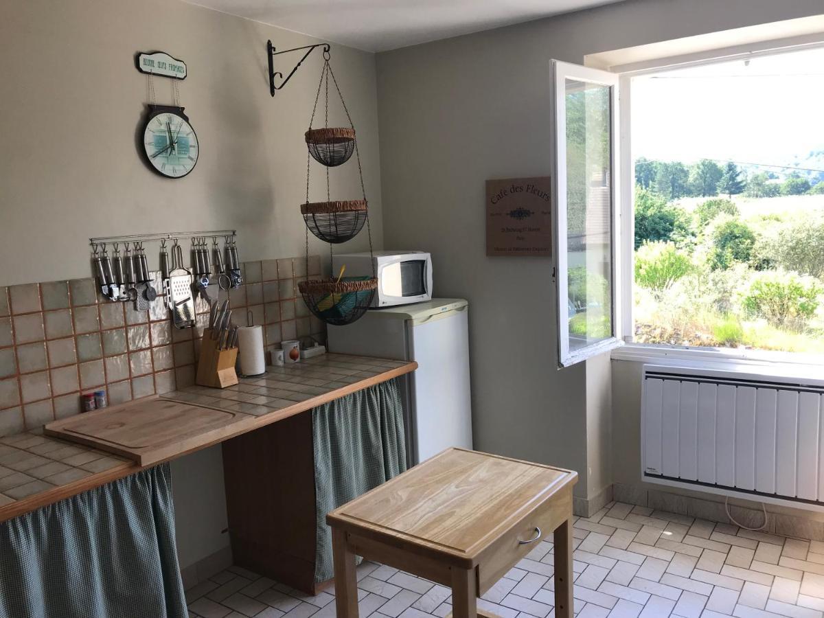 The Linden House Villa Saint-Yrieix-les-Bois Luaran gambar